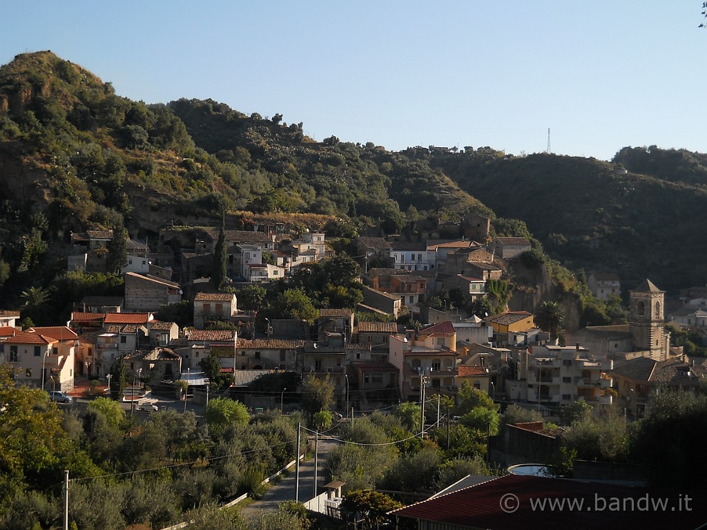 DSCN7694.JPG - Il piccolo Borgo di Allume