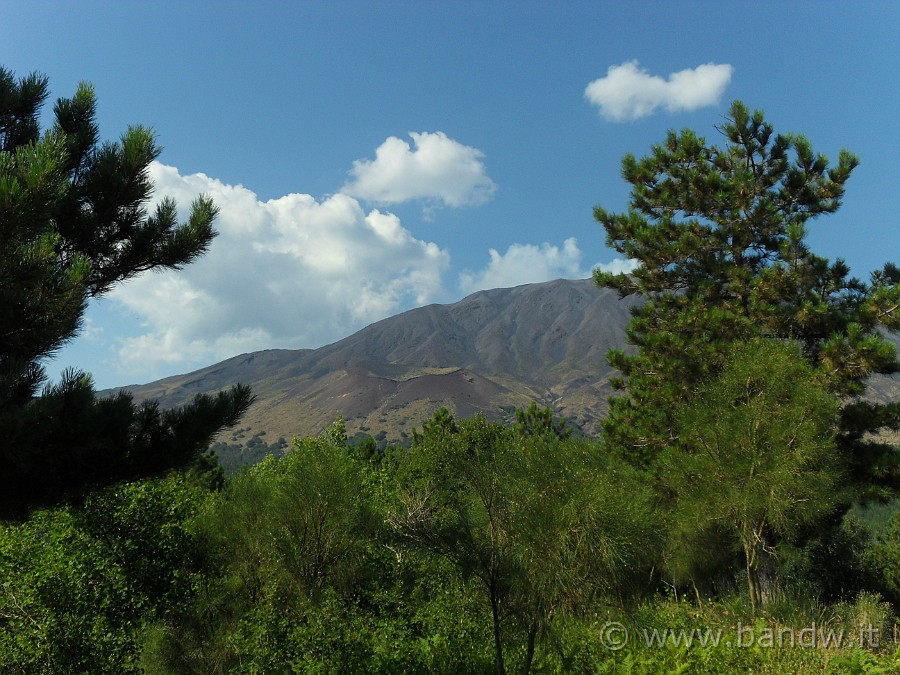 SDC17335.JPG - La finestra sull'Etna