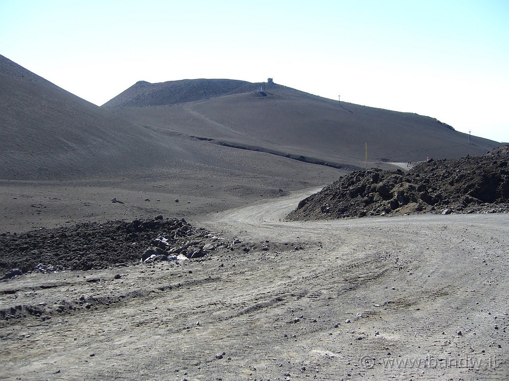 Etna-Torre_del_Filosofo2_046.JPG - tipico terreno per mtb