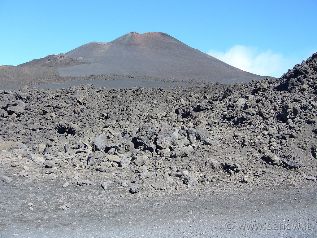 Etna-Torre_del_Filosofo2_059.JPG - la cima Ã¨ la nostra meta....