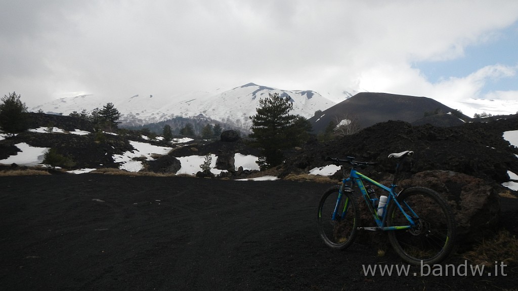 DSCN2935.JPG - Exploring Etna Est