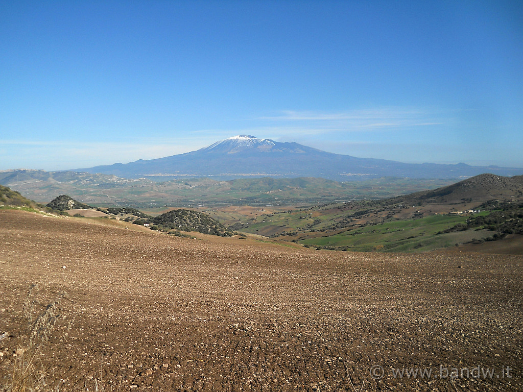 DSCN8805.JPG - L'Etna vista da Castel di Iudica