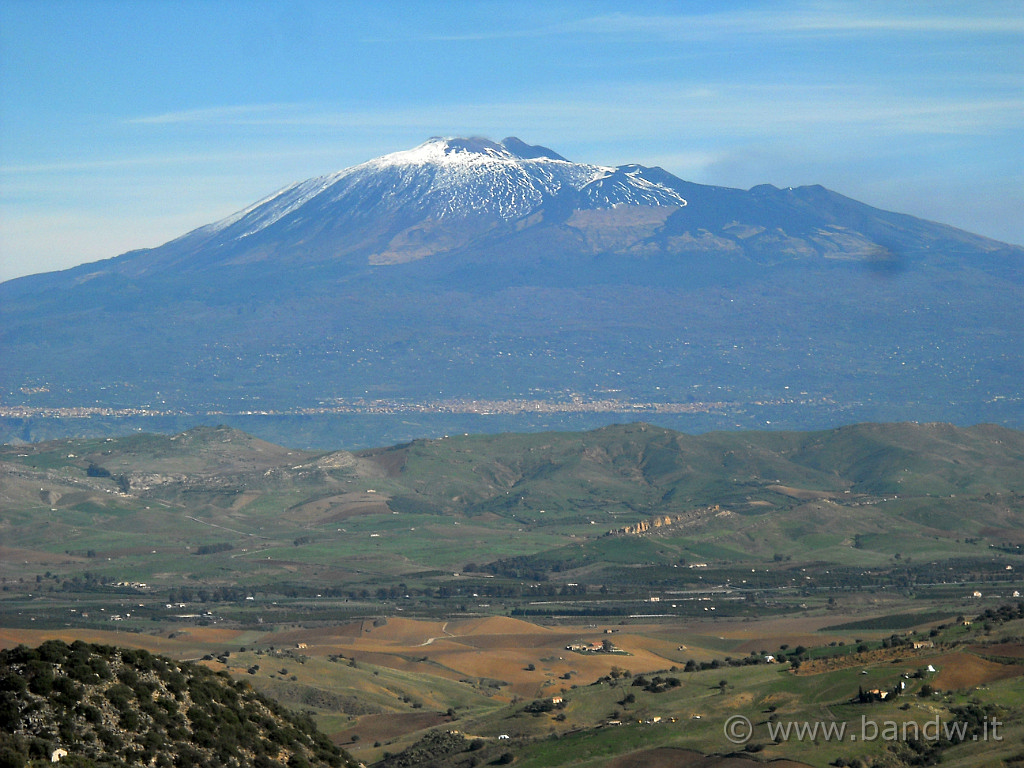 DSCN8806.JPG - L'Etna vista da Castel di Iudica