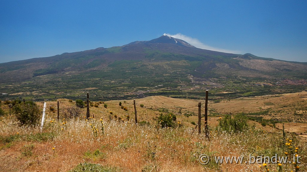 DSCN0021.JPG - L'Etna fumeggiante