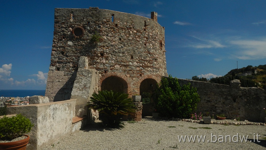 DSCN7554.JPG - Messina - Anello Acqua dei Corsari