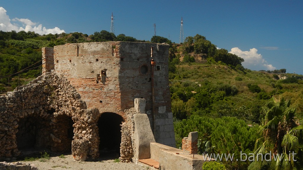 DSCN7557.JPG - Messina - Anello Acqua dei Corsari