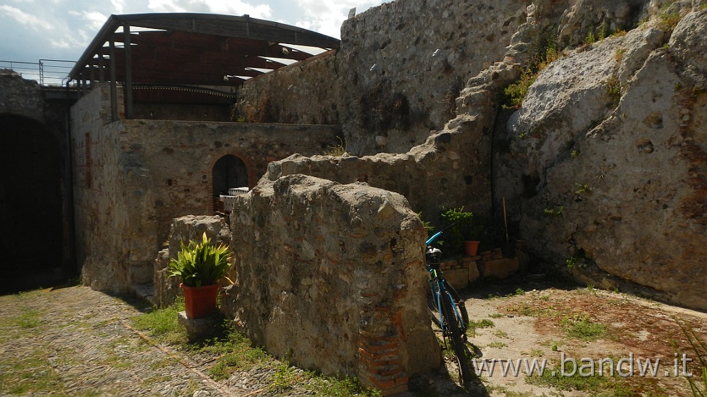 DSCN7566.JPG - Messina - Anello Acqua dei Corsari