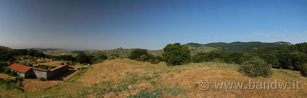 DSCN9898.JPG - Arrivo nei pressi della Caserma Sambuchello dove è possibile osservare un bellissimo panorama a 360°