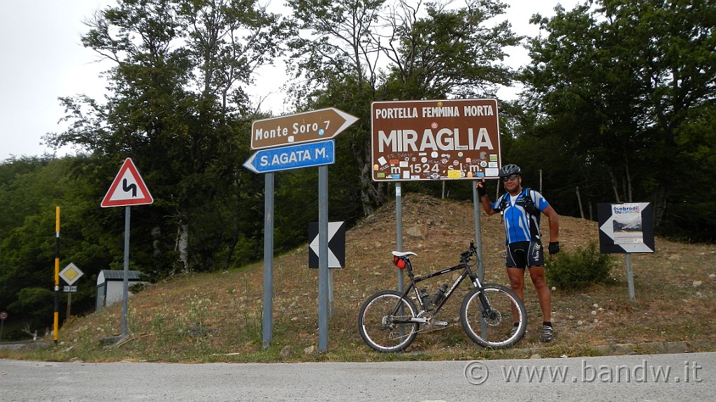 DSCN9974.JPG - Arrivo nei pressi di Portella Femmina Morta sulla SS 289