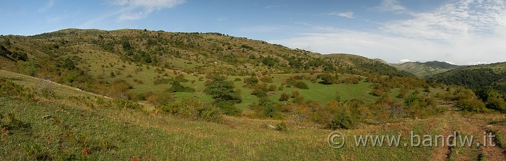 DSCN9636.JPG - Panoramica sui Nebrodi nel Vallone del Runcillo