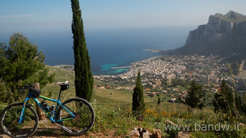 DSCN4715.JPG - Palermo - Tra Mare e Monti