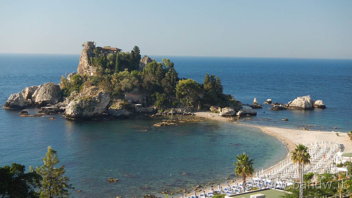 DSCN3465.JPG - Isolabella di Taormina al risveglio