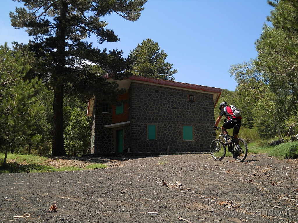 DSCN5231.JPG - ..........e finalmente, dopo tante peripezie, arrivo al Rifugio Baracca