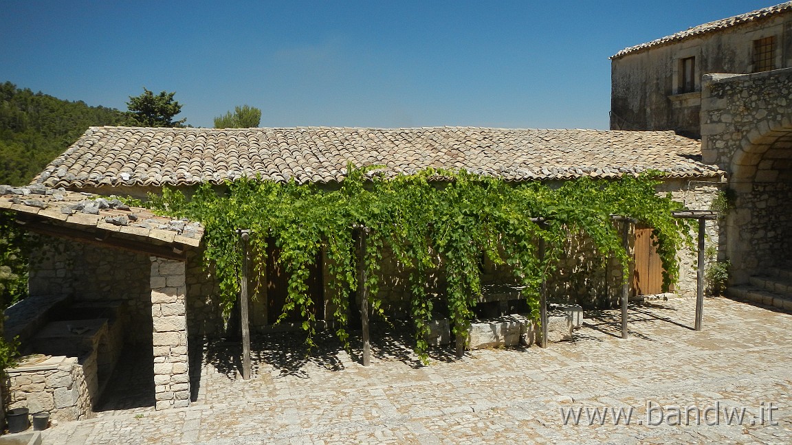 DSCN6532.JPG - Pineta di Chiaramonte Gulfi