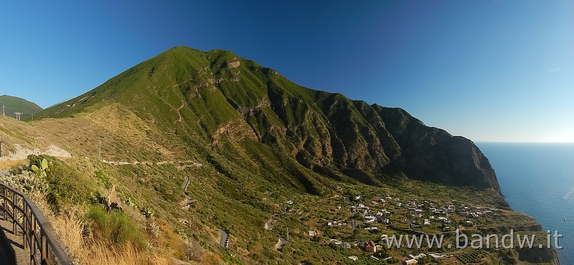 DSCN3517.jpg - Isole Eolie - Salina / Monte dei Porri e Pollara