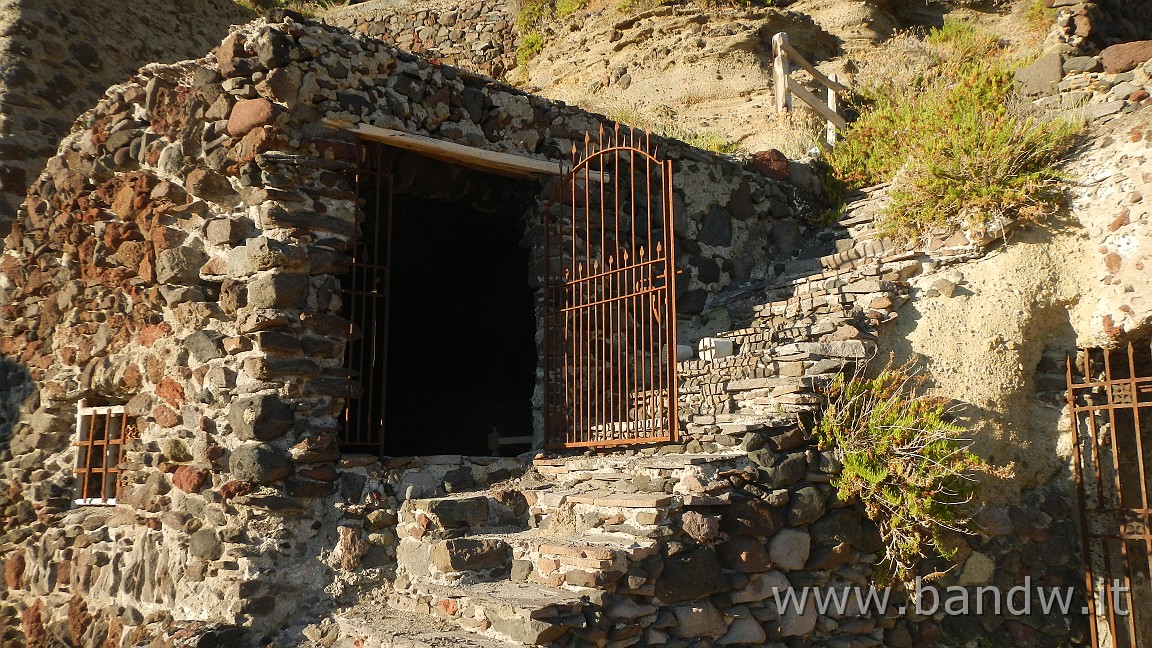 DSCN3531.JPG - Isole Eolie - Salina / Borgo Marinaro di Pollara