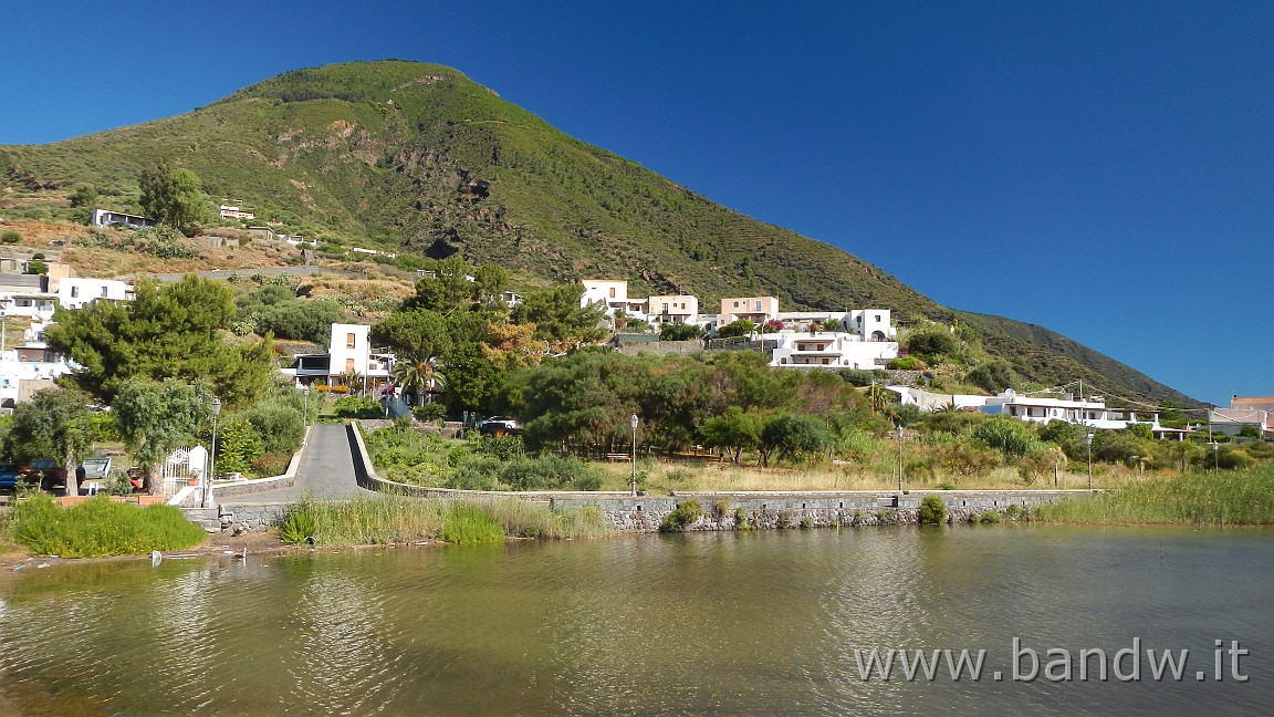 DSCN3573.JPG - Isole Eolie - Salina / La salina di Lingua e Monte Fossa delle Felci