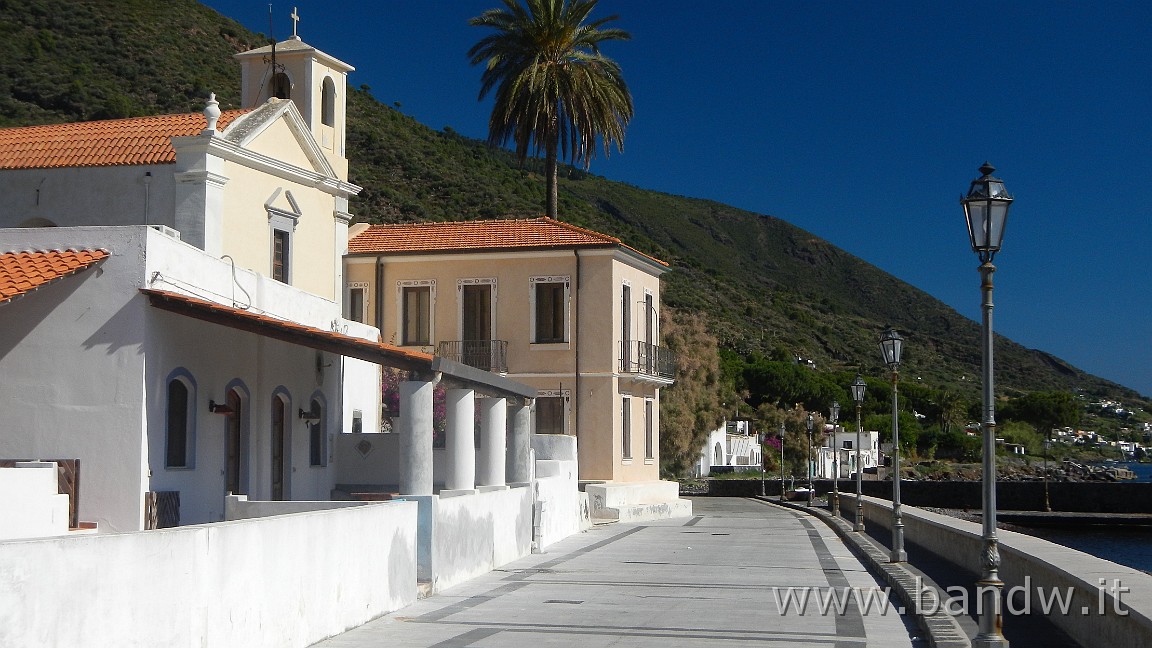 DSCN3583.JPG - Isole Eolie - Salina / Lungomare di Lingua