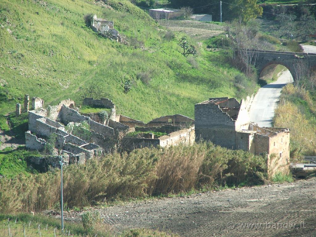 Capodanno in camper (142).JPG - Ruderi di Gibellina vecchia