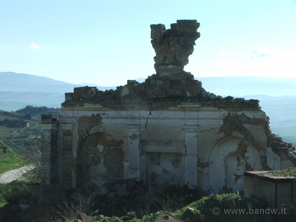 Capodanno in camper (147).JPG - Ruderi di Gibellina vecchia