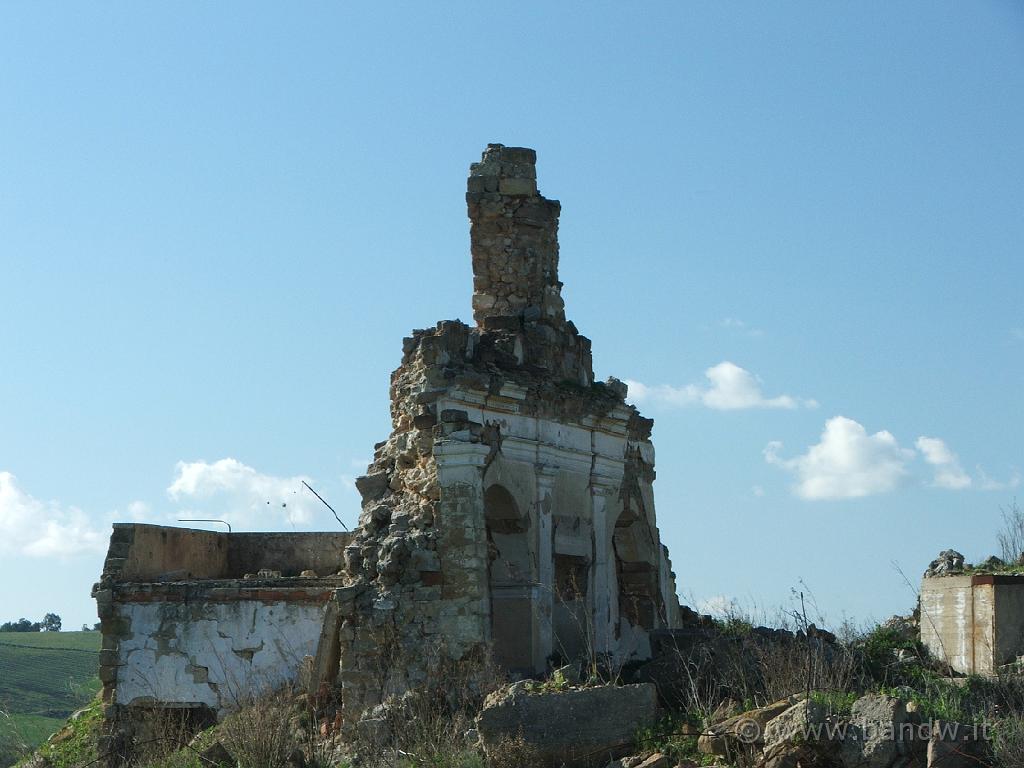 Capodanno in camper (152).JPG - Ruderi di Gibellina vecchia