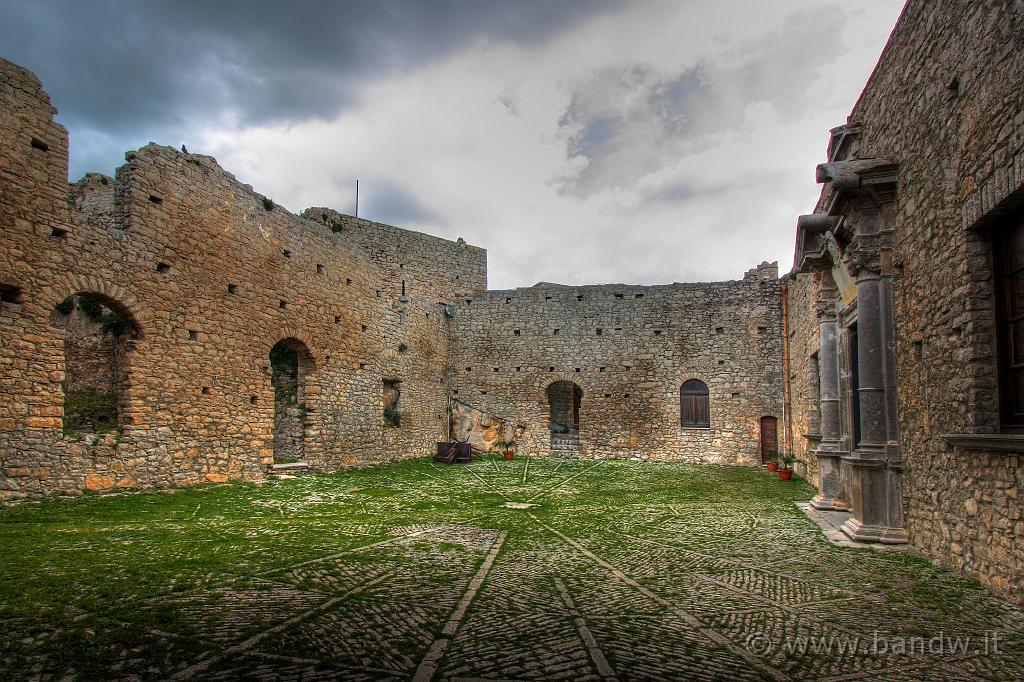 Castello_di_Caccamo_010.jpg