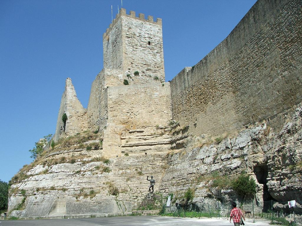 Castello di Lombardia_001.JPG