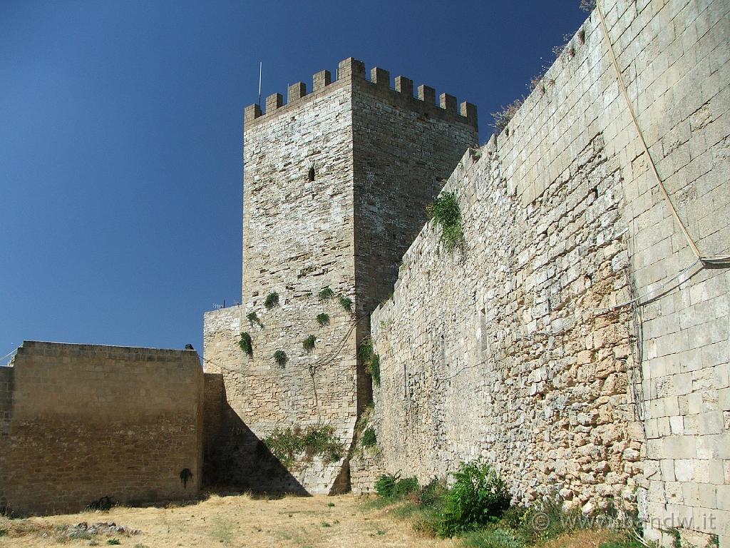 Castello di Lombardia_003.JPG