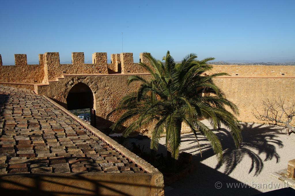 Castello di Naro_002.JPG