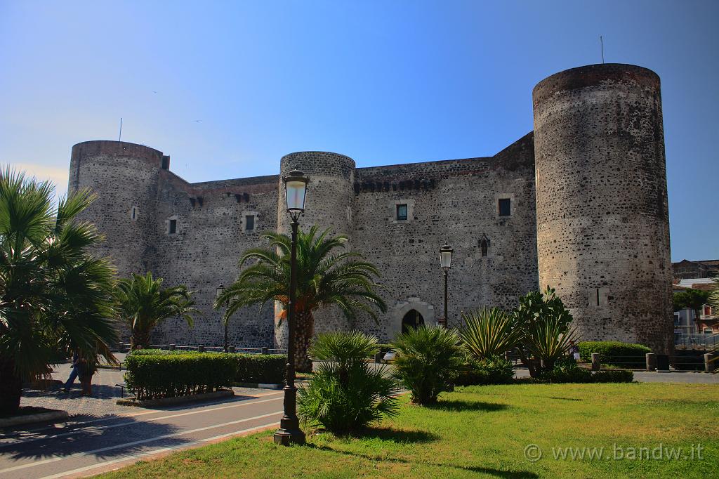 Castello_Ursino_002.jpg - Il Castello Ursino visto da nord sull'ingresso principale(HDR)