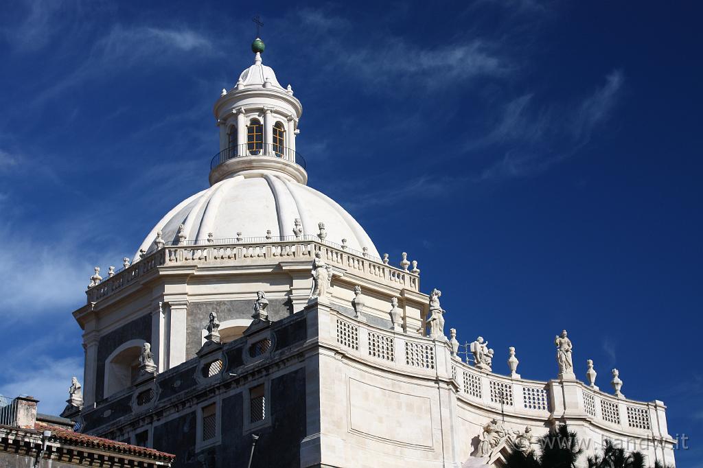 Chiese Catania_015.JPG - Via Vittorio Emanuele - Cupola della Badia di San'Agata