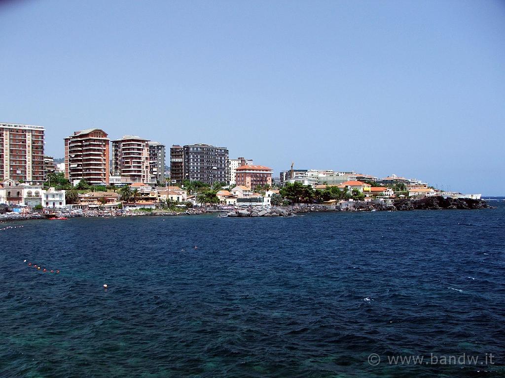 Mare Costa_001.JPG - Il mare di Catania