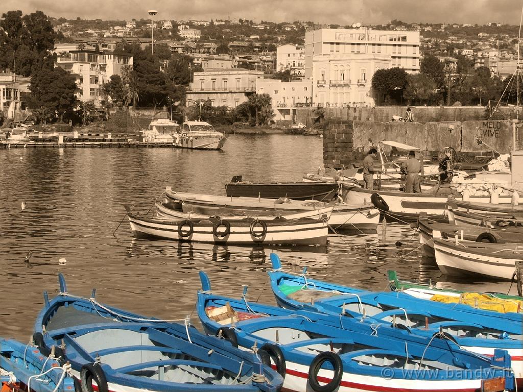 Mare Costa_011.JPG - Imbarcazioni al porticciolo di Ognina