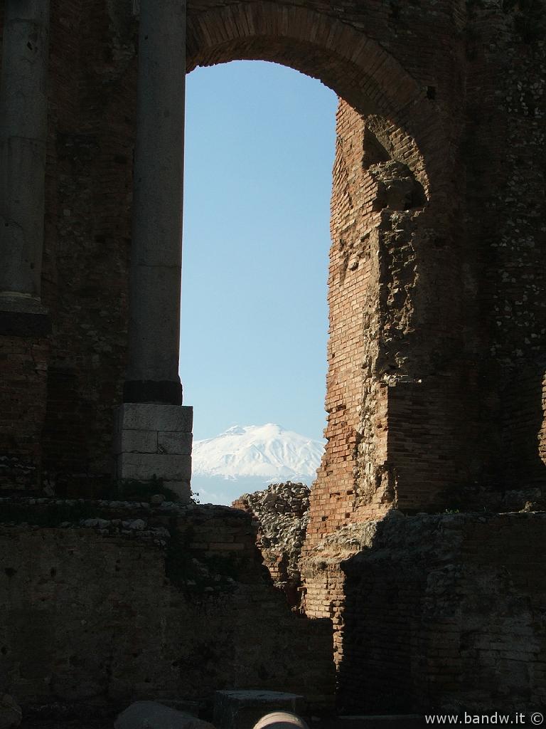 Teatro_Greco_di_Taormina(120).JPG