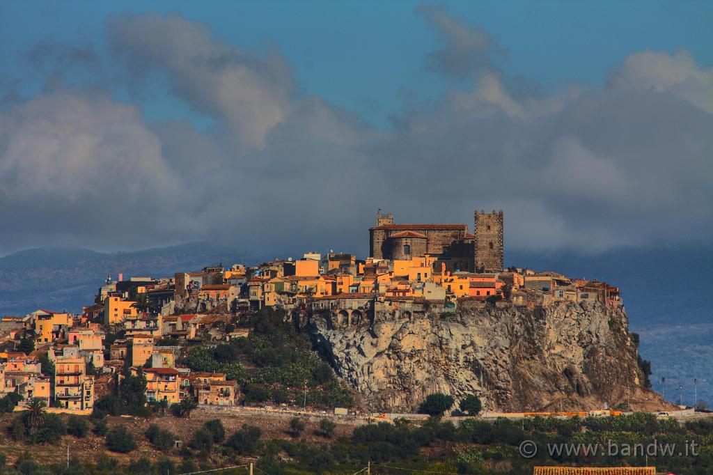 Castello di Motta Sant'Anastasia_004.jpg