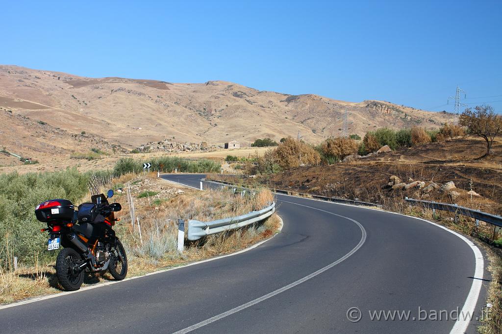 Adrano_e_Troina_017.JPG - On the road lungo la SS575