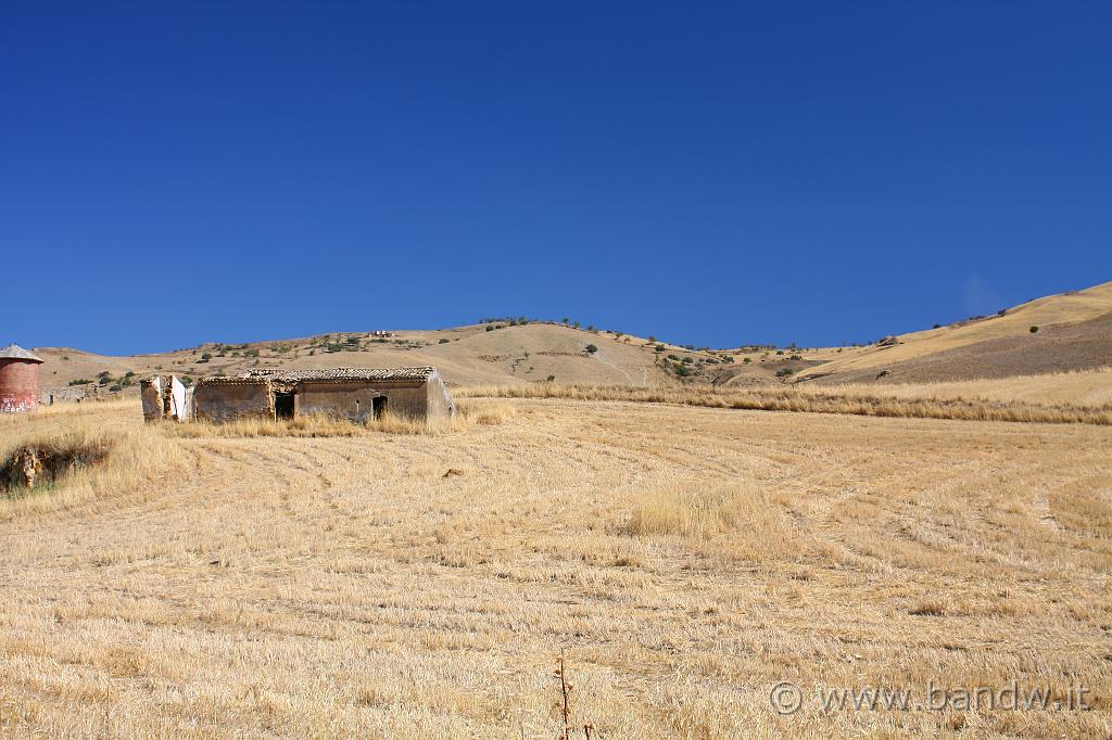 Adrano_e_Troina_023.JPG - Windows "Sicily"