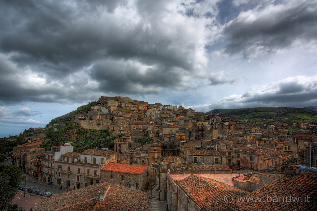 Caccamo_e_dintorni_056.jpg - Veduta dal castello sul paese di Caccamo