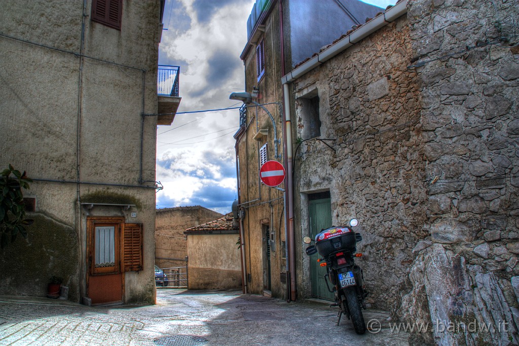 Caccamo_e_dintorni_070.jpg - "Per le vie del borgo" in KLE