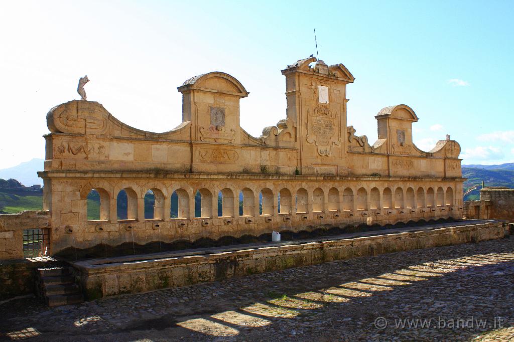 Centro_Sicilia_093.JPG - .....piccola sosta alla fontana di "Granfonte" ...