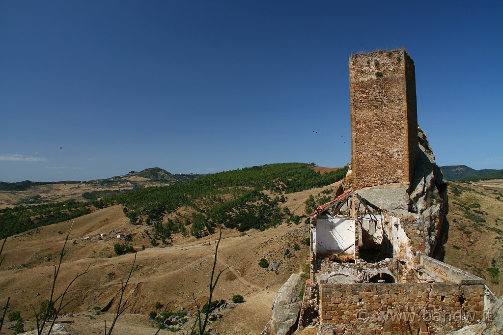 Centro_Sicilia_034.JPG - Salgo sul costone opposto per godermi meglio il panorama