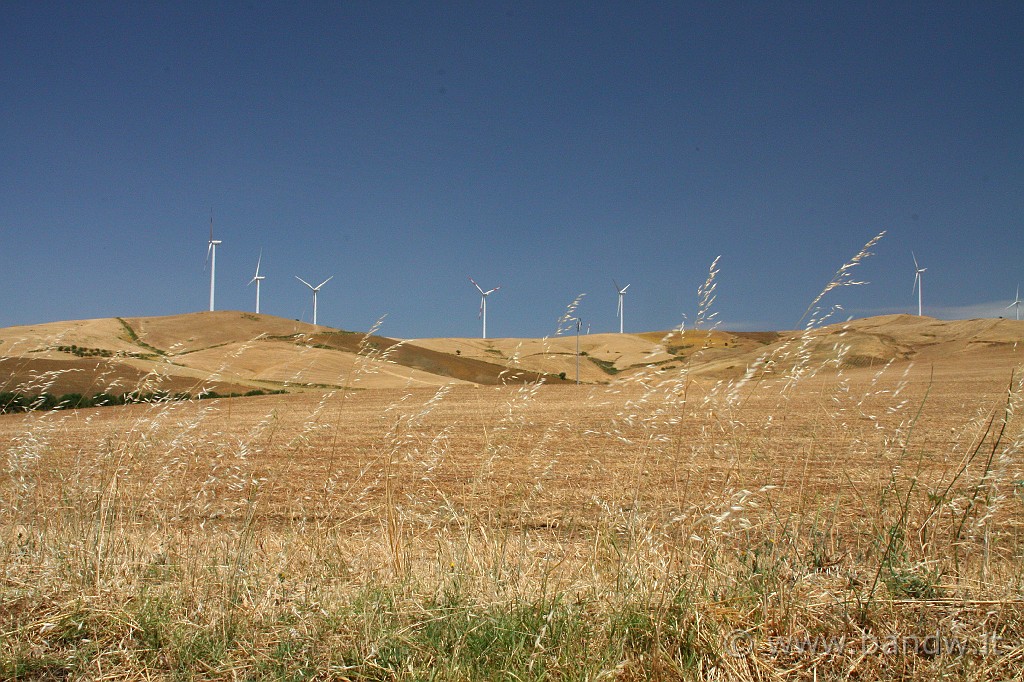 Centro_Sicilia_073.JPG - Paesaggio immortalato con il polarizzatore sulla fotocamera