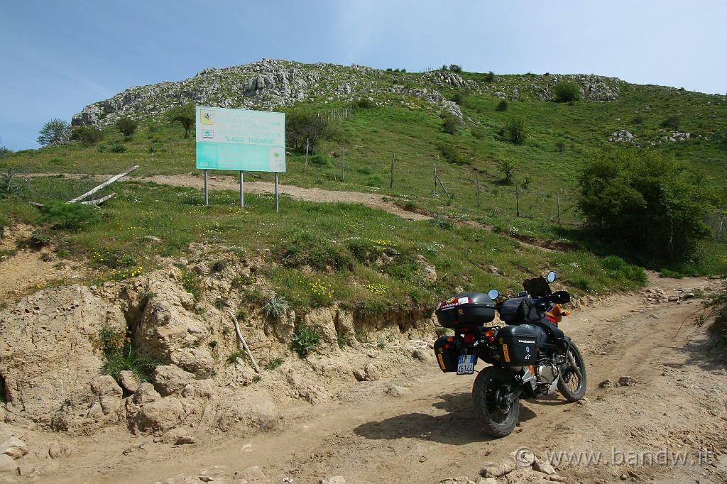 Dimensione_Natura_2_032.JPG - Siamo nel lago Trearie, la Regione Siciliana lo ricorda!!!