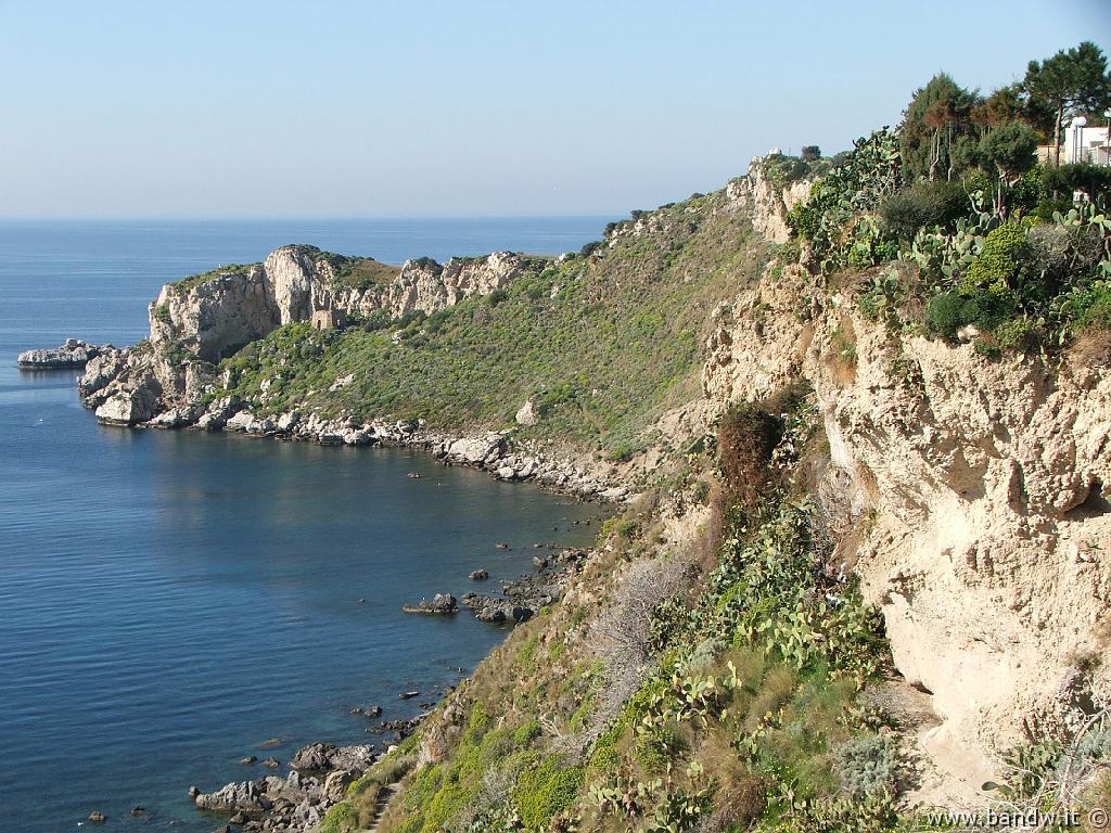 Milazzo-135.JPG - Strapiombo di Capo Milazzo