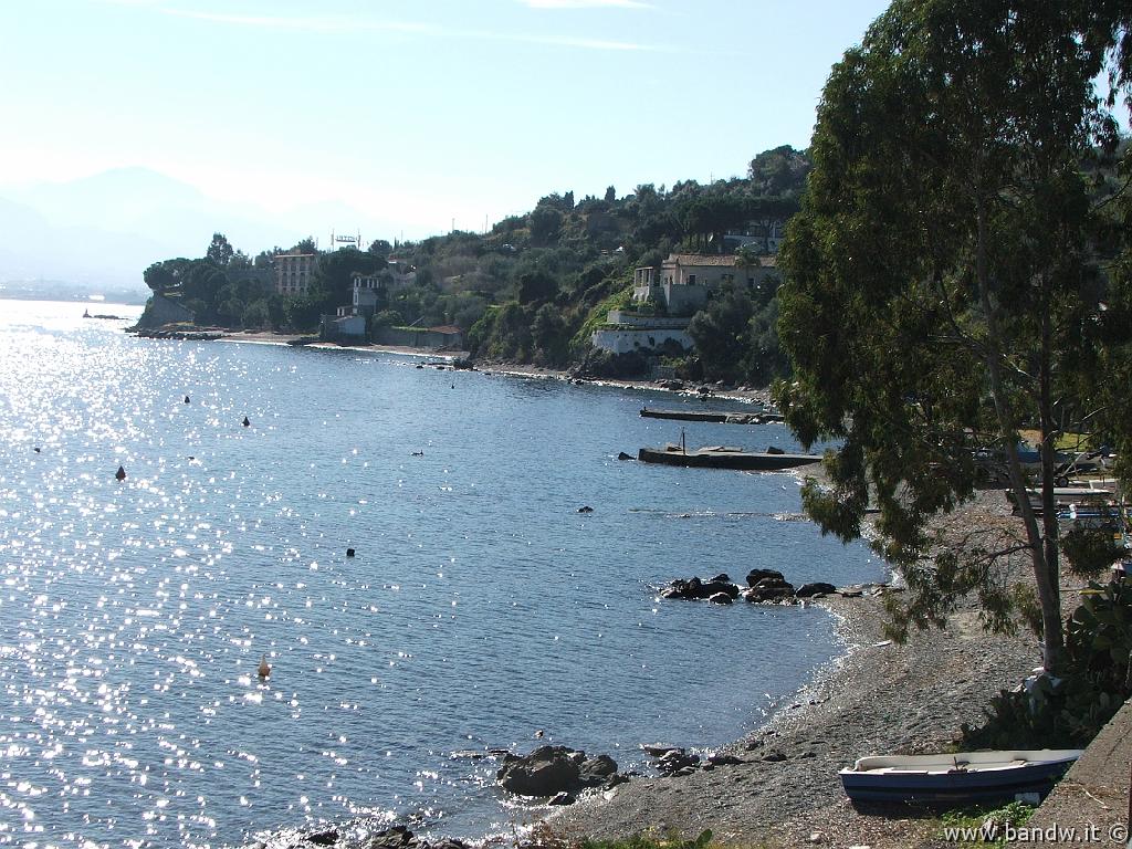 Milazzo-140.JPG - Strada panoramica che corre a levante del promontorio di Milazzo