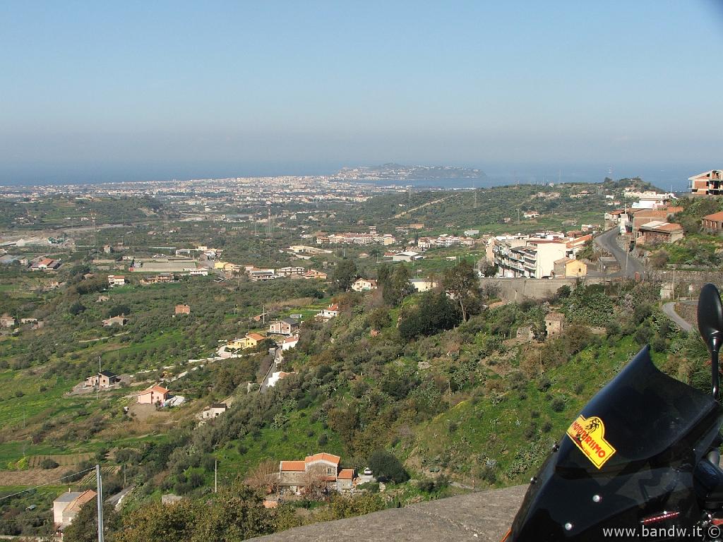 Santa Lucia del Mela-103.JPG - Vista su Milazzo e l'omonimo Capo