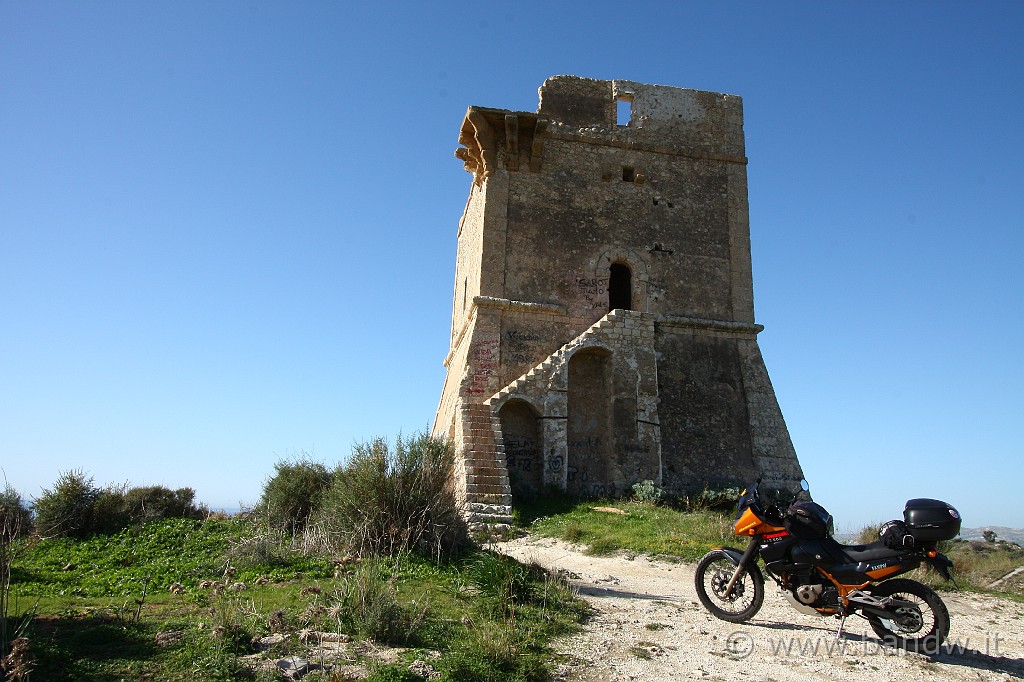 Giro_castelli_terza_parte_017.JPG - Arrivo a Torre Manfria