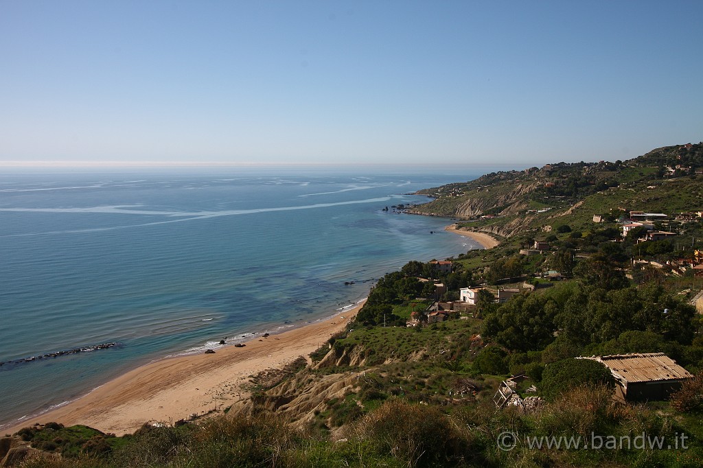 Giro_castelli_terza_parte_104.JPG - Panorama antistante il castello