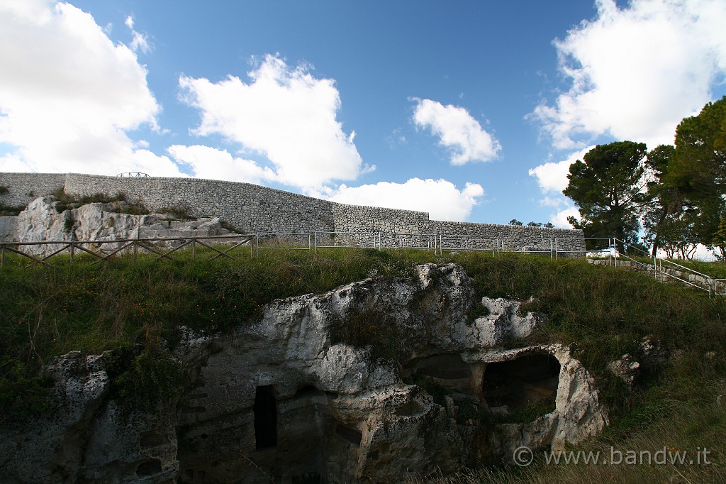 InGiroPerGliIblei_080.JPG - Catacombe nelle Latomie