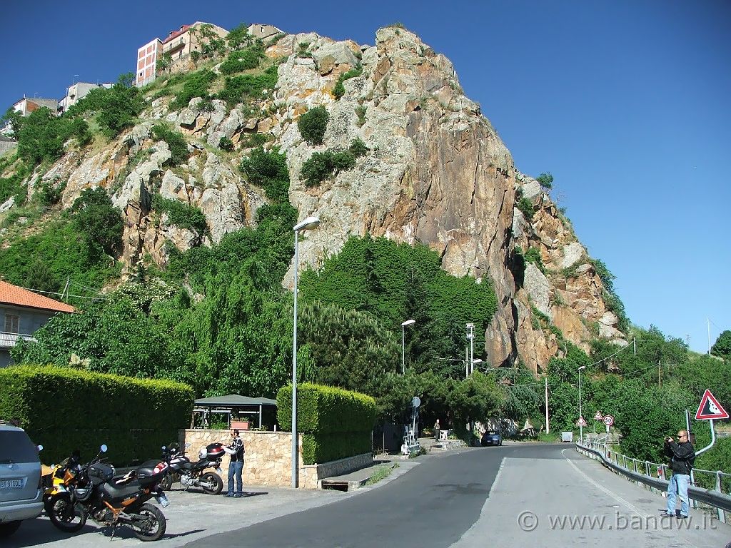 Nebrodi_Tour_131.JPG - Altra sosta a Cesarò per granita al limone